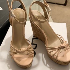 Kaoedia wedge sandals